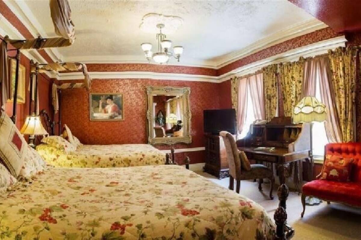 Coffres-forts dans les chambres, rideaux occultants