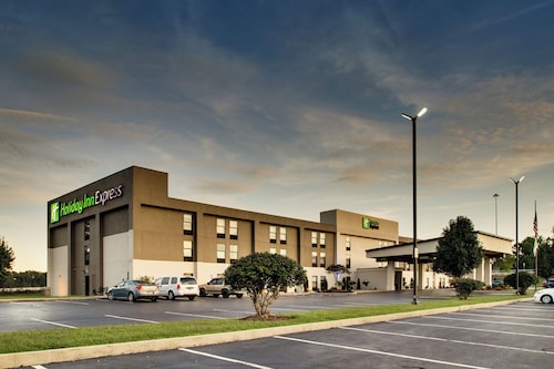 Holiday Inn Express Horse Cave by IHG