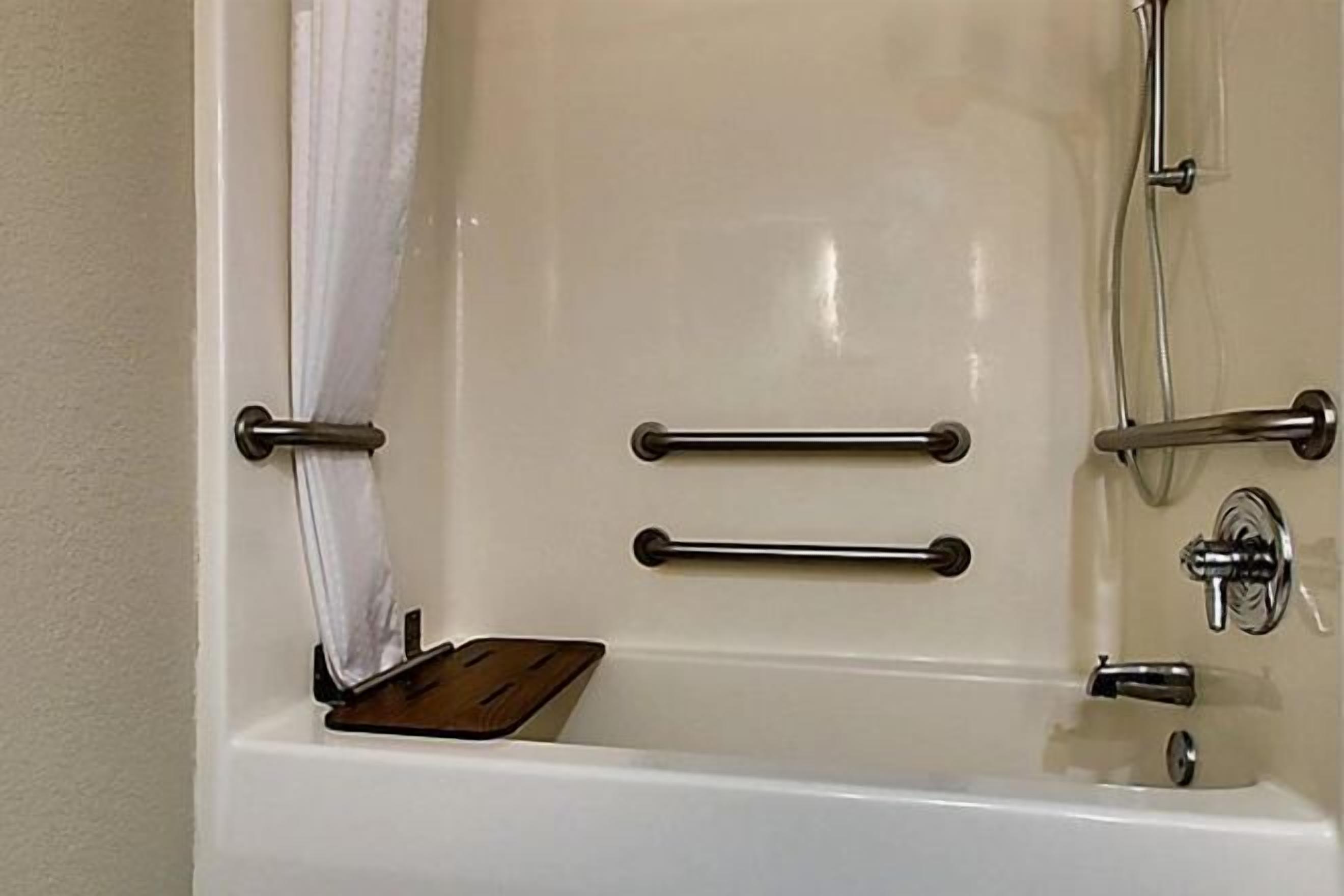 浴室 | 免費盥洗用品、吹風機、毛巾