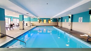 An indoor swimming pool with clear water, marked depth indicators, and a 'No Diving Allowed' sign. - Holiday Inn Express Horse Cave by IHG (Horse Cave)