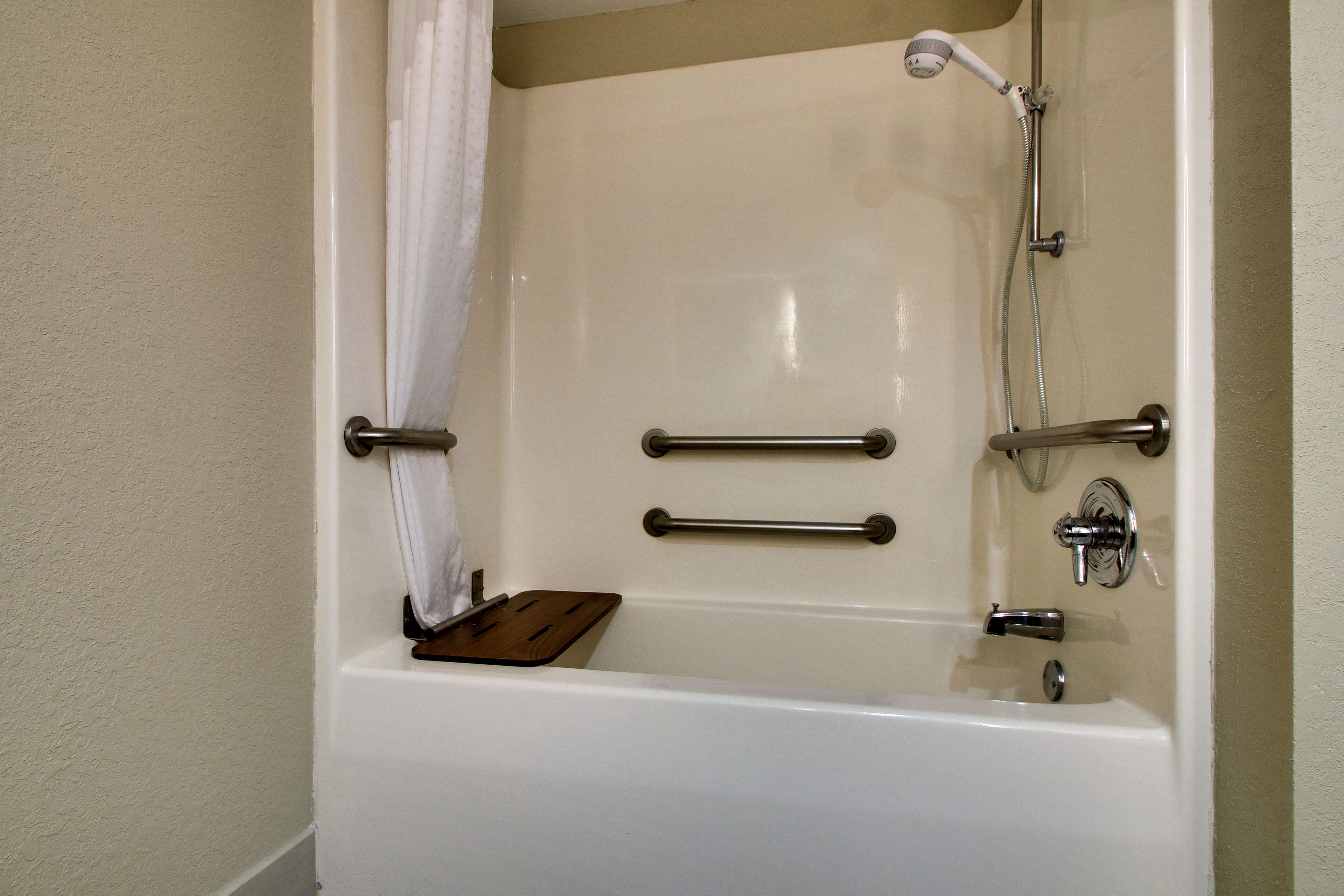 1 bedroom, in-room safe, desk, blackout curtains