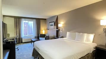Studio Suite, 1 King Bed with Sofa bed, Non Smoking | Desk, iron/ironing board, free WiFi, bed sheets
