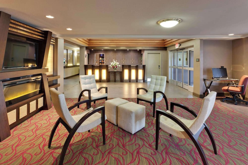 Country Inn & Suites by Radisson, San Carlos, CA