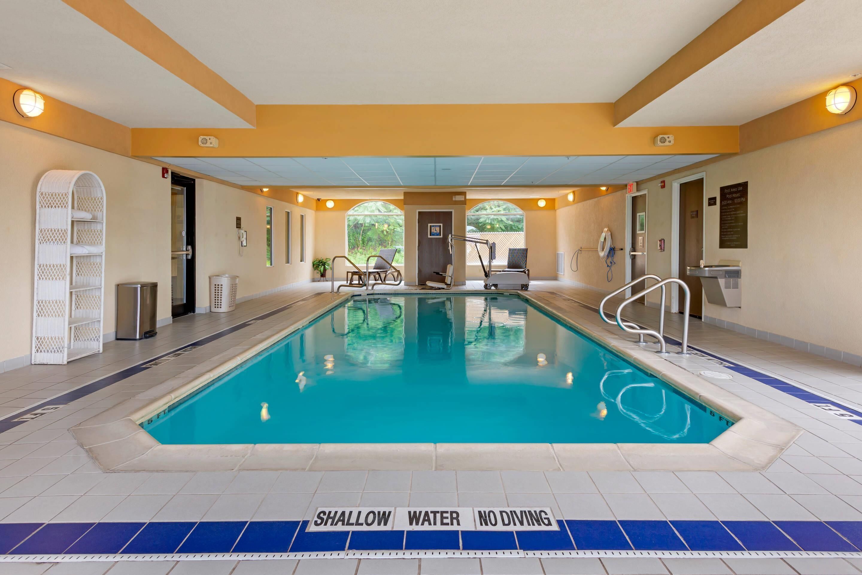 Indoor pool, open 8 AM to 9:30 PM, pool loungers