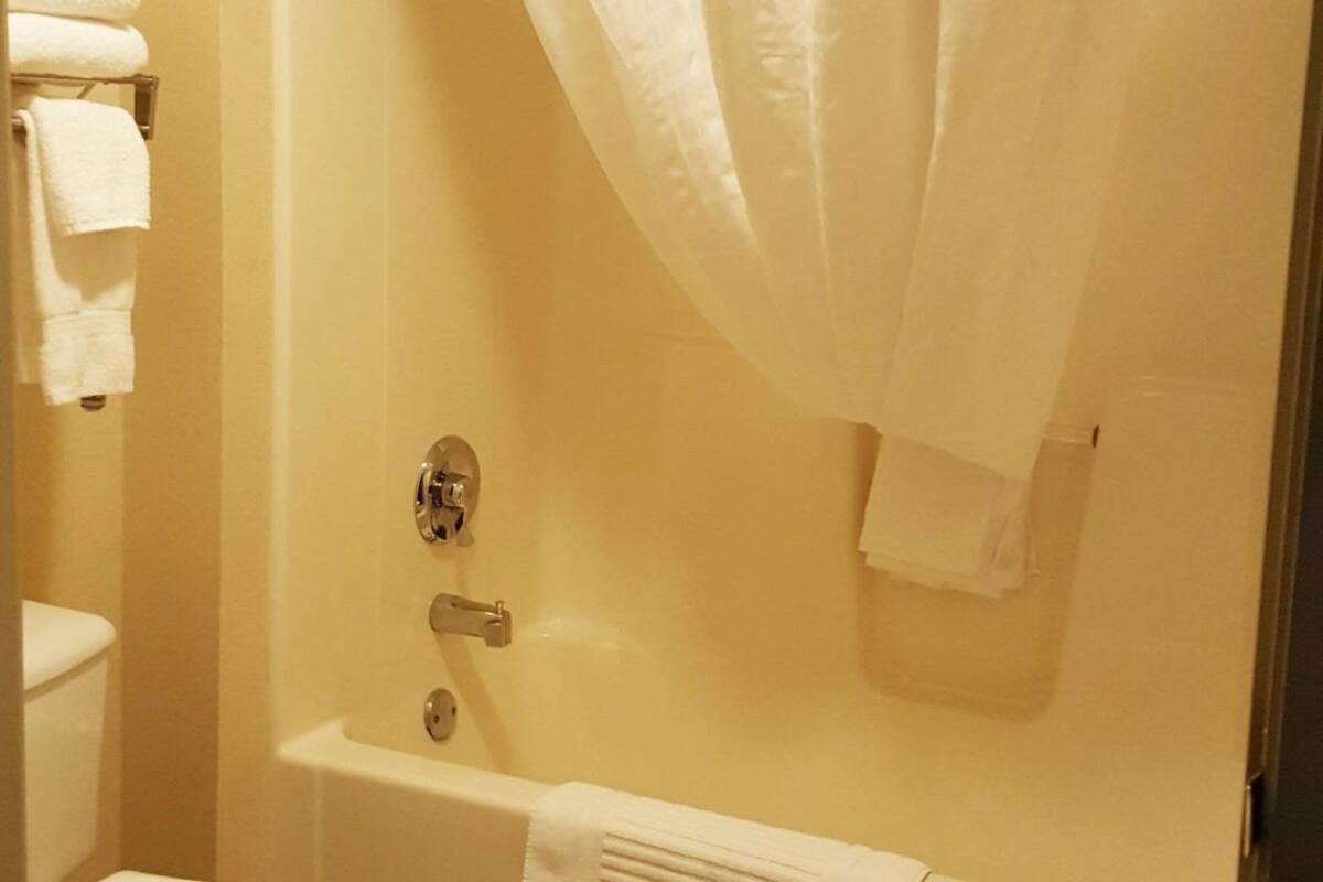 Bathroom | Hair dryer, towels
