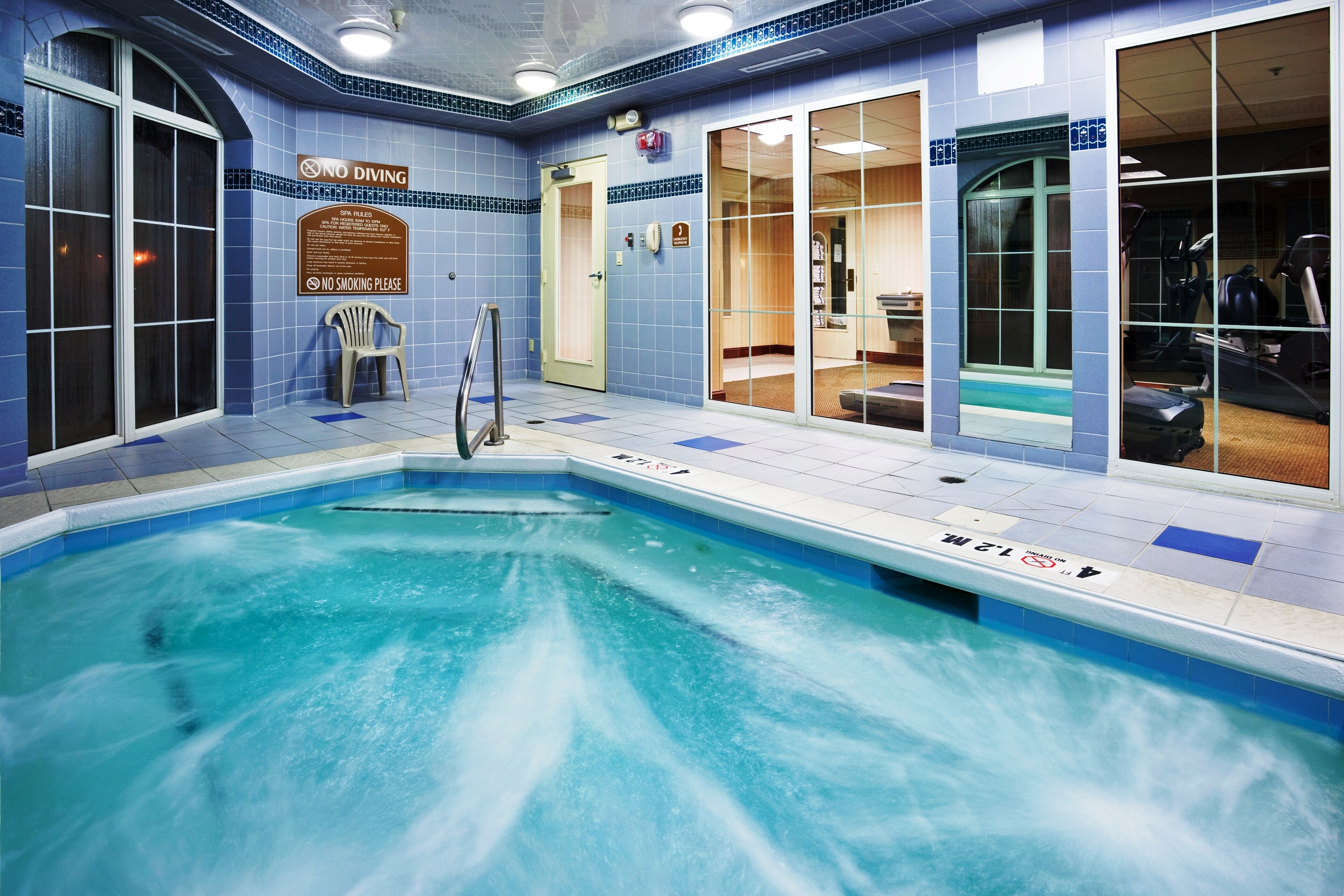 indoor spa tub