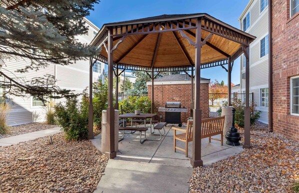BBQ/picnic area