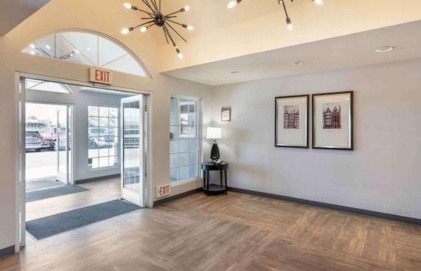 Lobby - Extended Stay America Select Suites - Denver - Tech Center South - Greenwood Village (Greenwood Village)