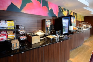 Free daily buffet breakfast