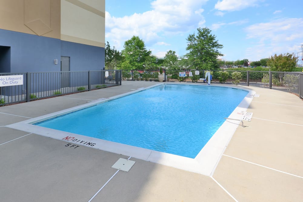 luxury hotels in Winston-Salem