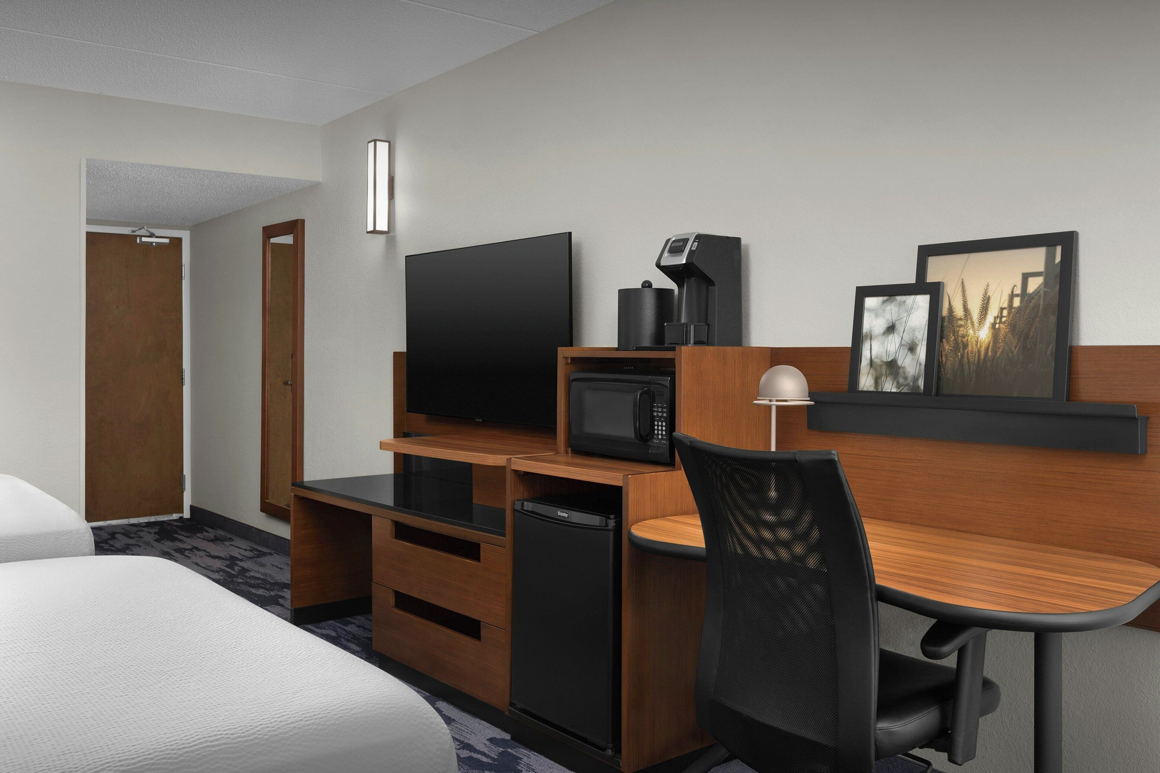 premium bedding, in-room safe, desk, iron/ironing board