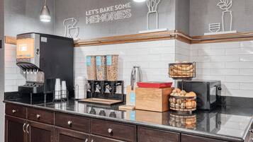 Free daily buffet breakfast