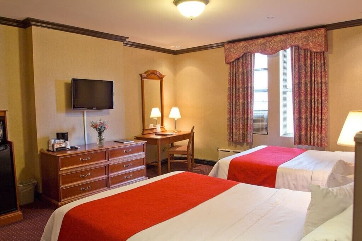 In-room safe, desk, blackout drapes, soundproofing