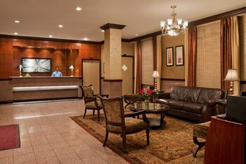 Hotel entrance and lobby at Hotel Newton
