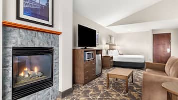 Suite, 1 King Bed, Fireplace (Extended) | Premium bedding, pillowtop beds, desk, laptop workspace