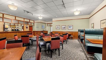 Desayuno buffet incluido todos los días