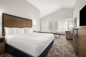 Ropa de cama de alta calidad, colchones con pillow-top y escritorio 