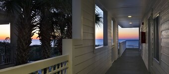 Seaside Inn Oceanfront