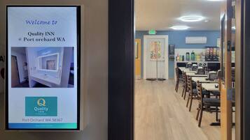 Free daily continental breakfast