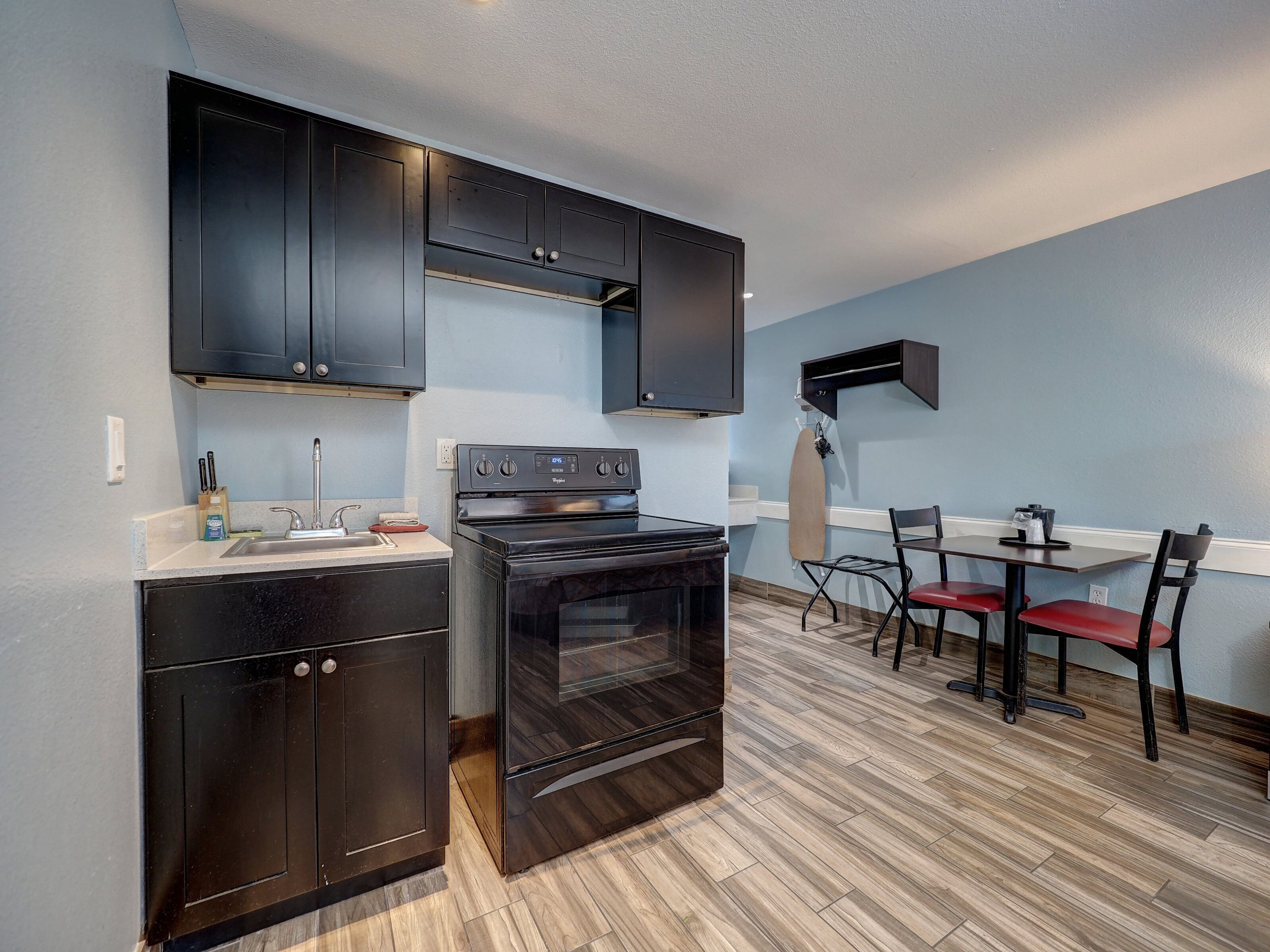 Khu vực ăn uống tại phòng