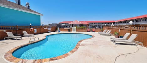 Outdoor pool, open 9:00 AM to midnight, sun loungers