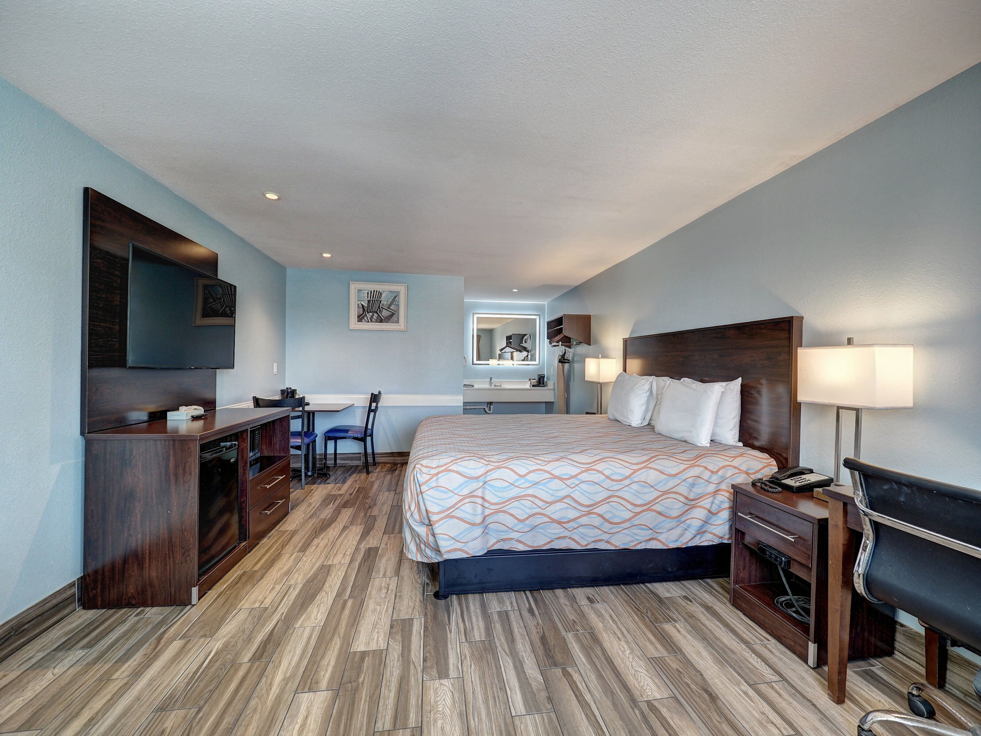 熨斗/熨衣板、免費無線上網、床單、鬧鐘