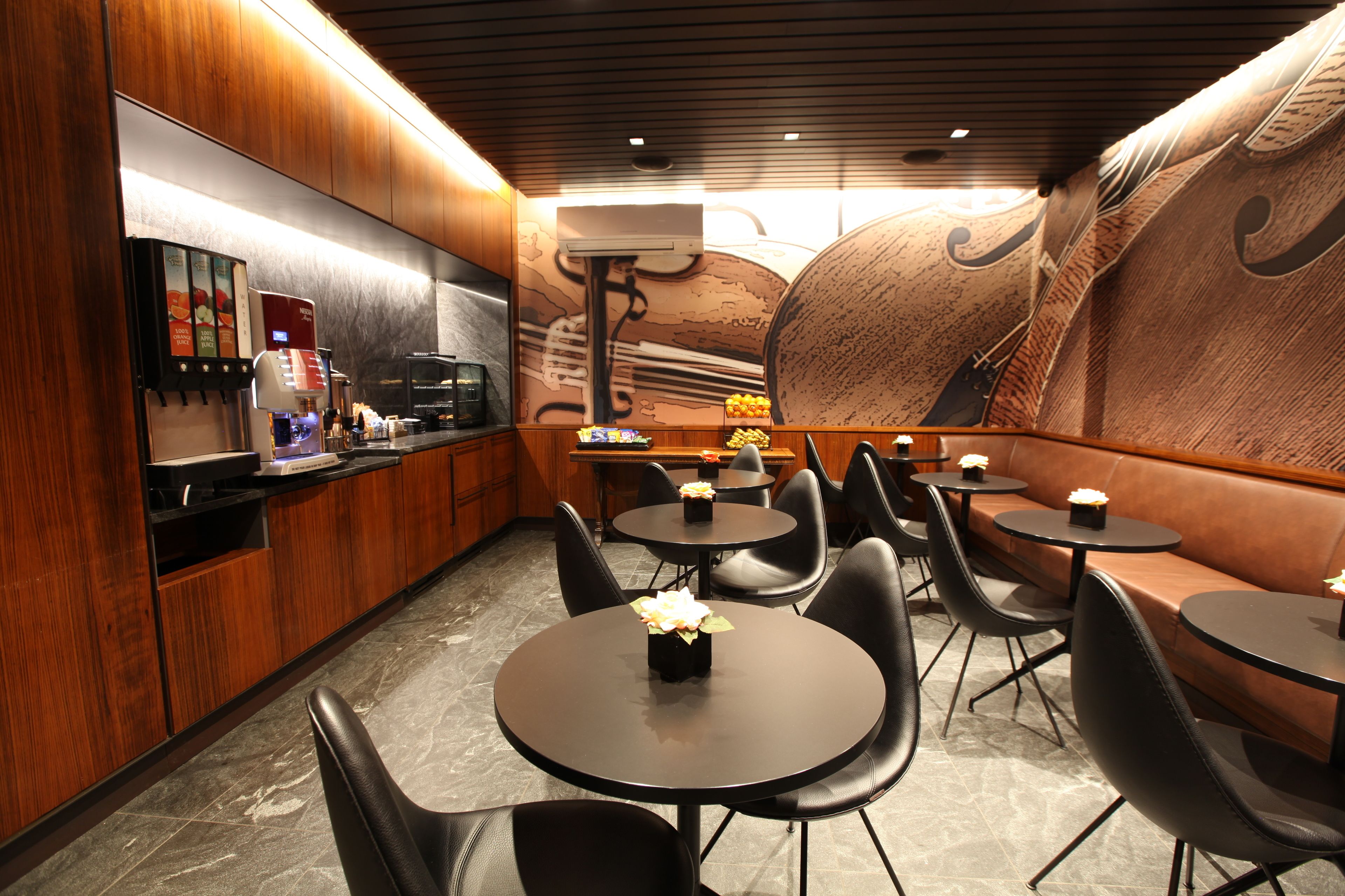 Photo - Carnegie Hotel