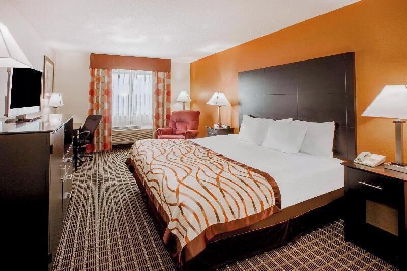 Desk, iron/ironing board, free cots/infant beds, free WiFi