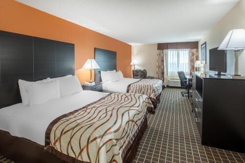 Desk, iron/ironing board, free cots/infant beds, free WiFi
