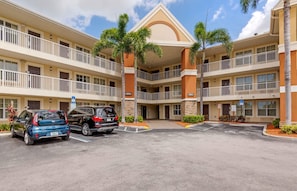 Exterior - Extended Stay America Suites Ft Lauderdale Cyp Crk Andrews A (Oakland Park)