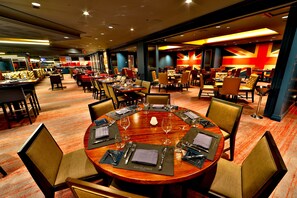 9 restaurants, breakfast, lunch, dinner served; Fusion cuisine 