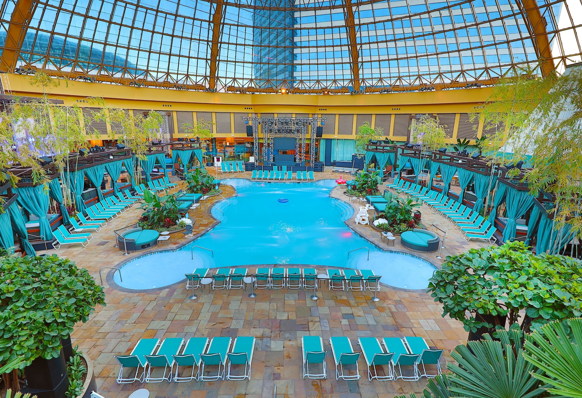 4 Star Hotels