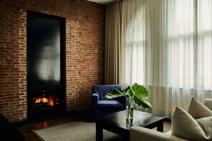 Loft Suite | 1 bedroom, hypo-allergenic bedding, down comforters, pillowtop beds