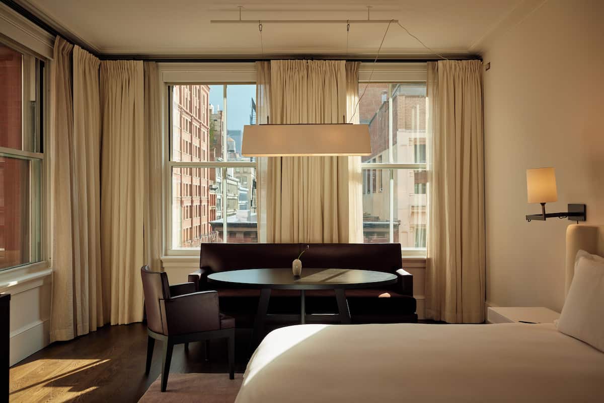 Deluxe Studio | 1 bedroom, hypo-allergenic bedding, down comforters, pillowtop beds