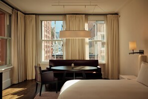 Deluxe Studio | Hypo-allergenic bedding, down comforters, pillowtop beds - The Mercer (New York)