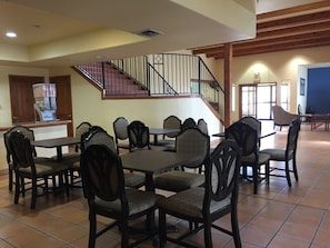 Café da manhã continental grátis todos os dias