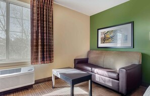 Desk, laptop workspace, iron/ironing board, free WiFi - Extended Stay America Suites Eden Prairie Technology Dr (Eden Prairie)