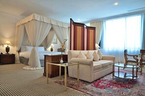 Presidential Suite | Premium bedding, minibar, in-room safe, desk
