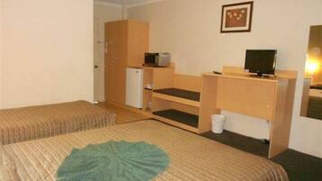 Iron/ironing board, cribs/infant beds, rollaway beds