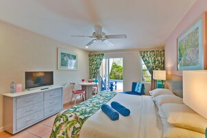 Deluxe Studio, Pool View (Adults Only) | In-room safe, individually decorated, individually furnished, desk
