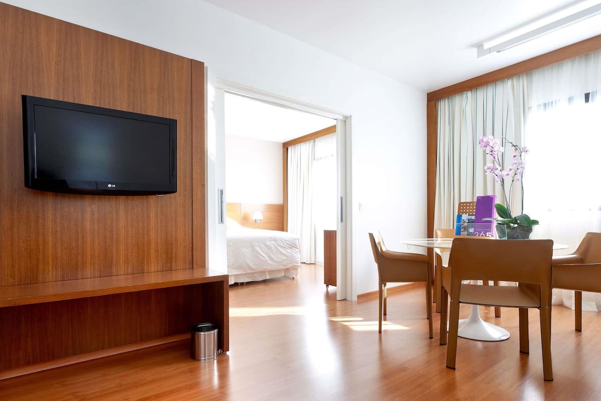 Superior Suite, 1 King Bed | Minibar, in-room safe, desk, blackout curtains