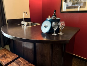 Desk, laptop workspace, blackout curtains, iron/ironing board - Coast Swift Current Hotel (Swift Current)