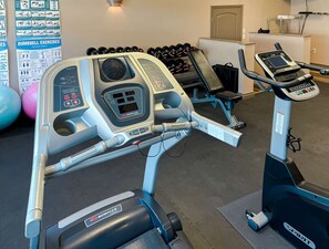 Fitness facility - Coast Swift Current Hotel (Swift Current)