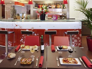 Bar (en el alojamiento)