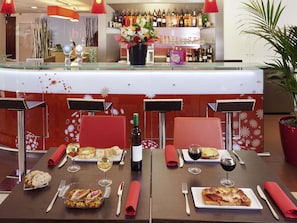 Bar (en el alojamiento)