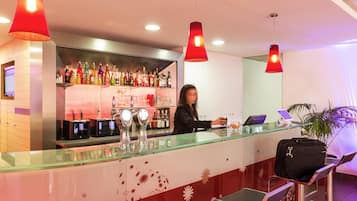 Bar (in der Unterkunft)