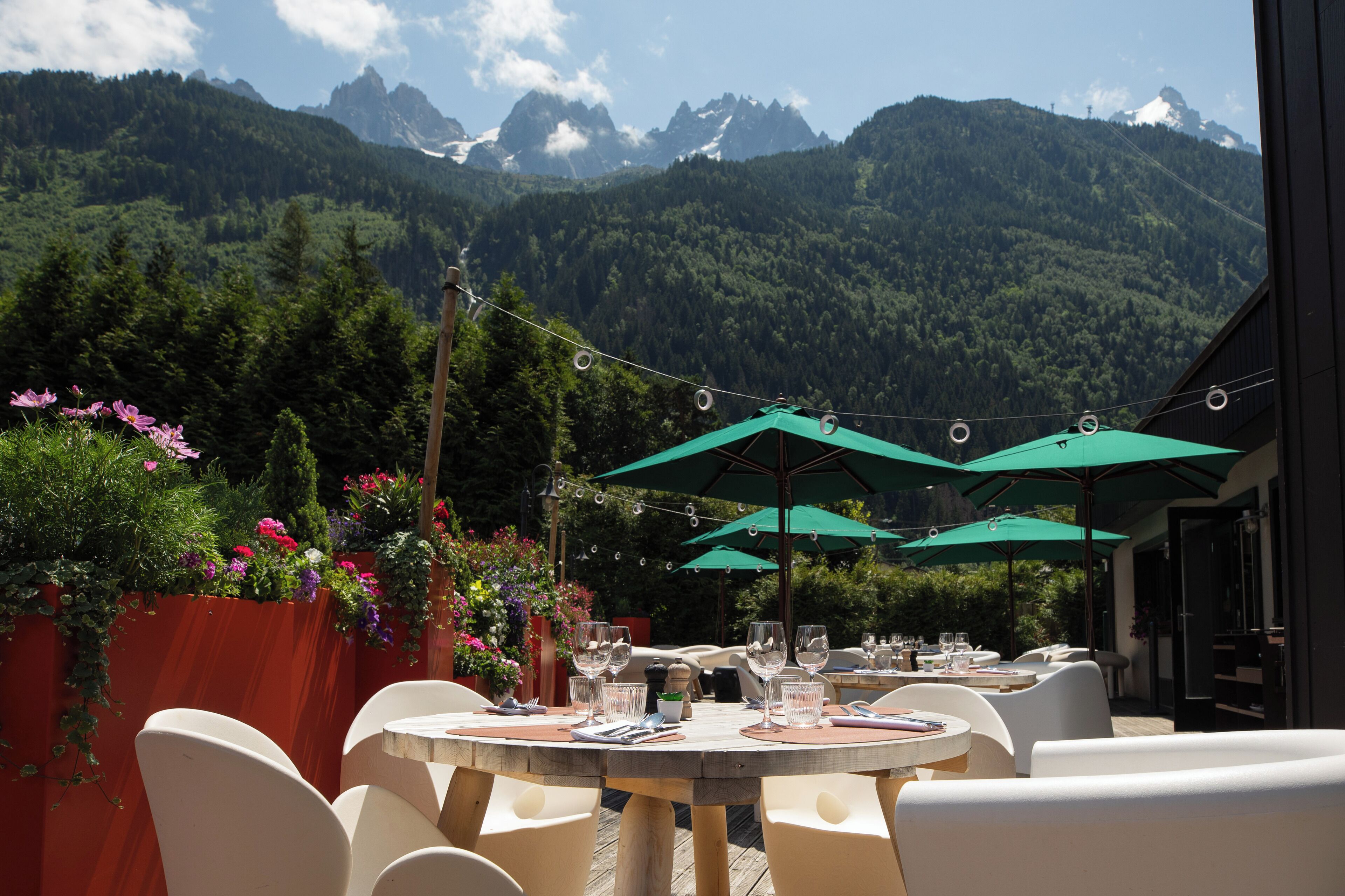 Ze serveren er ontbijt, lunch en diner 