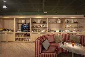 Daily buffet breakfast (EUR 22 per person) -  Lykke Hotel & Spa Chamonix - ex Mercure (Chamonix-Mont-Blanc)