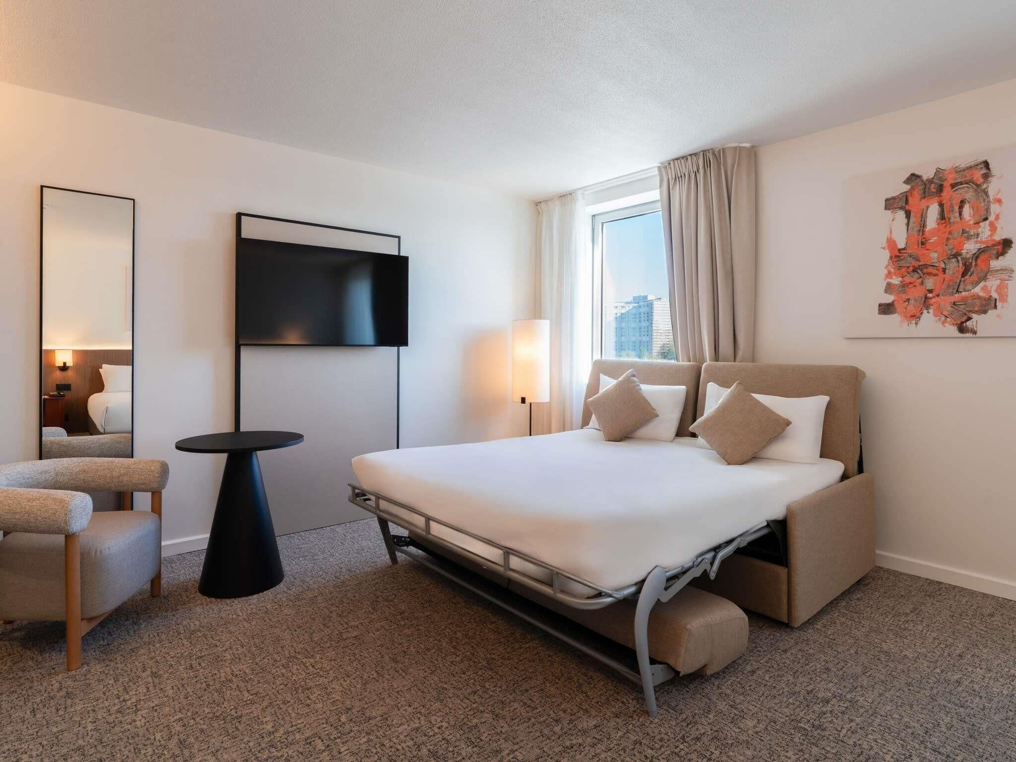 Superior Room, 1 Double Bed with Sofa bed | Premium bedding, memory-foam beds, in-room safe, soundproofing