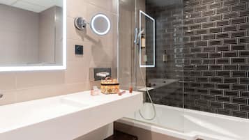 Habitación estándar, 2 camas individuales | Ropa de cama de alta calidad y camas con efecto memoria